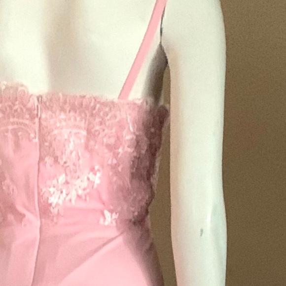 Pink Gown - Picture 7 of 8